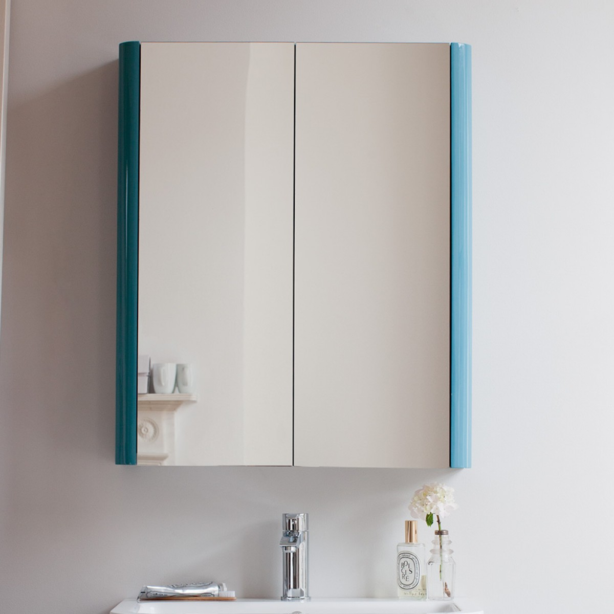 Britton Bathrooms Compact Mirrored Wall Cabinet 600 X 710mm C50w throughout proportions 1200 X 1200