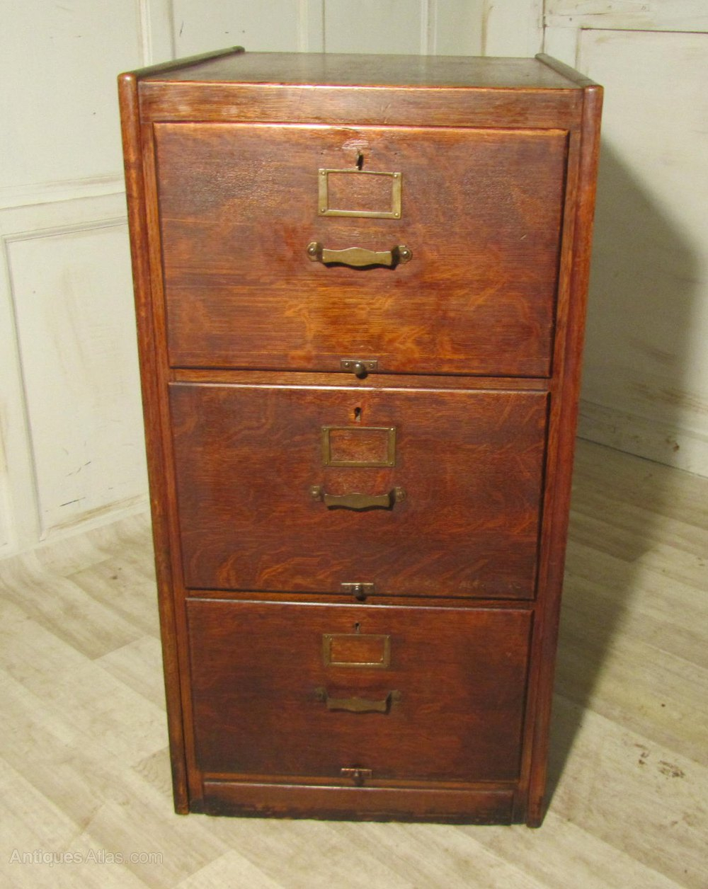 A Large Art Deco 3 Drawer Oak Filing Cabinet Antiques Atlas in measurements 1000 X 1256