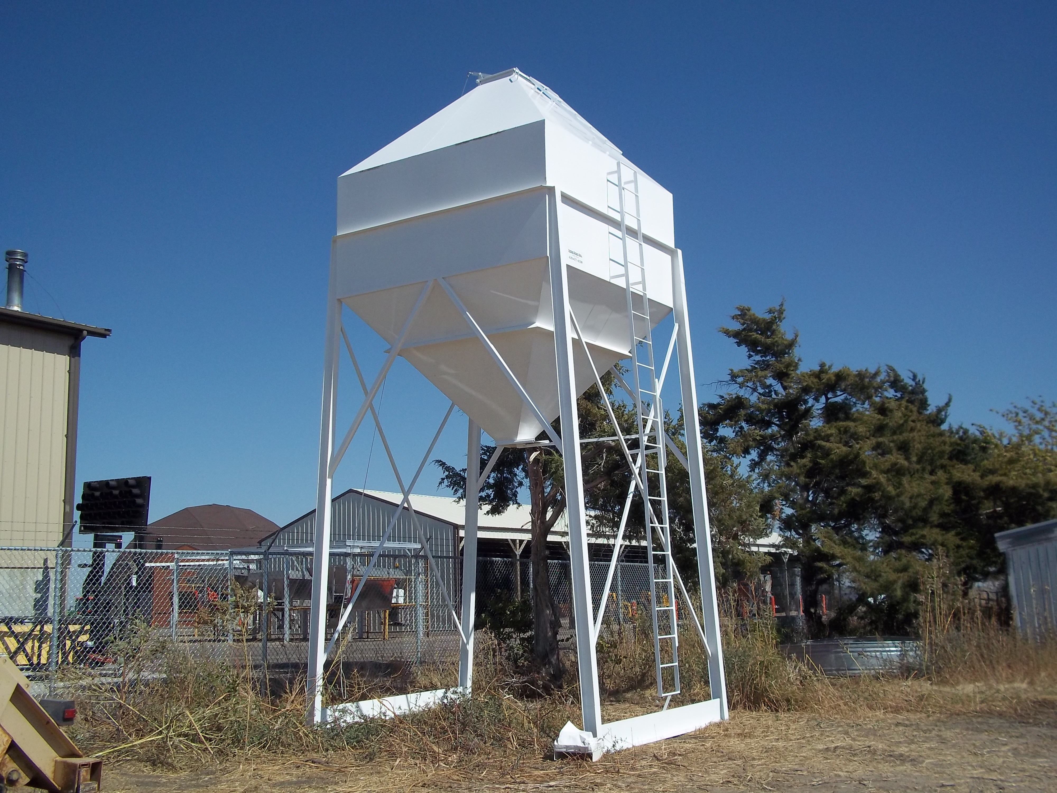 Cattle Feed Storage Bins Ronniebrownlifesystems intended for measurements 4000 X 3000