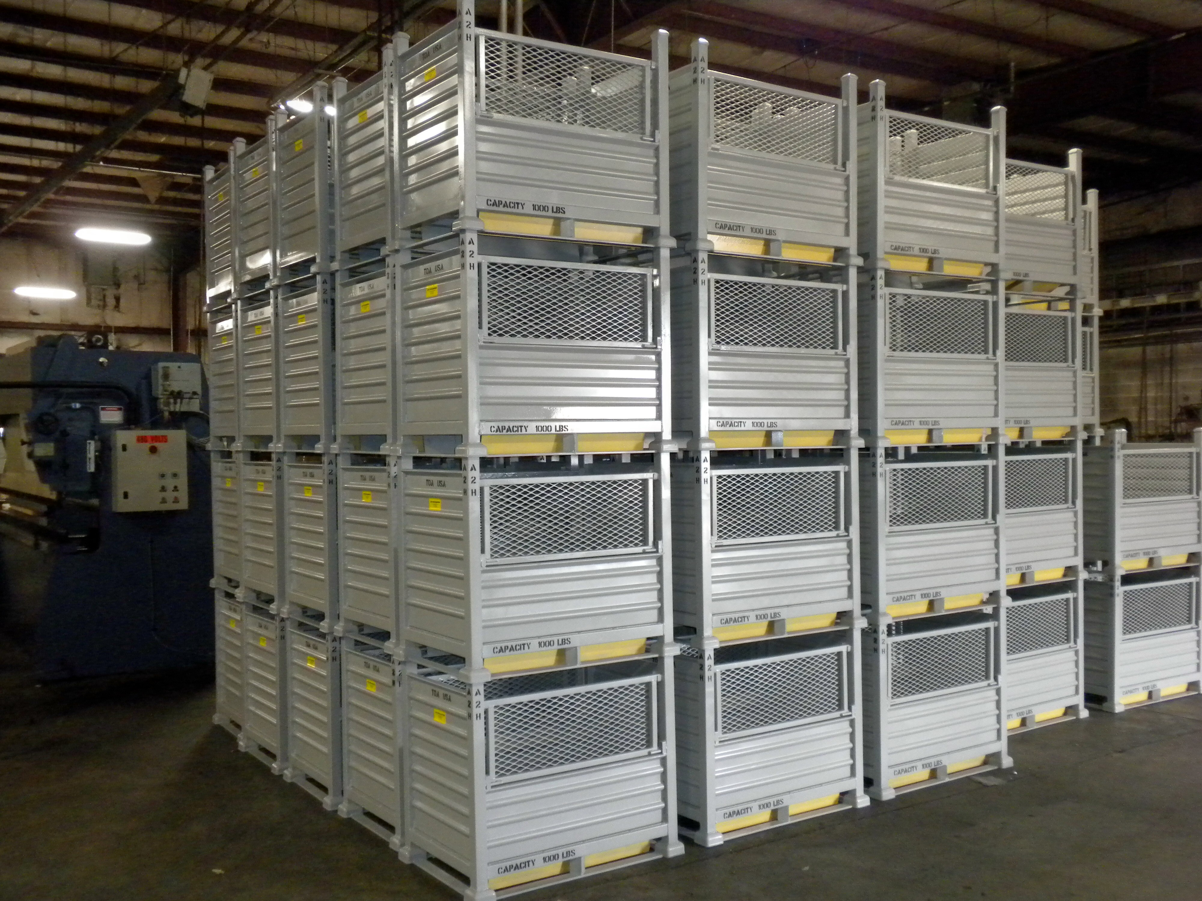 Custom Pallets Steel Bins Wire Containers Shipping Storing intended for size 4000 X 3000