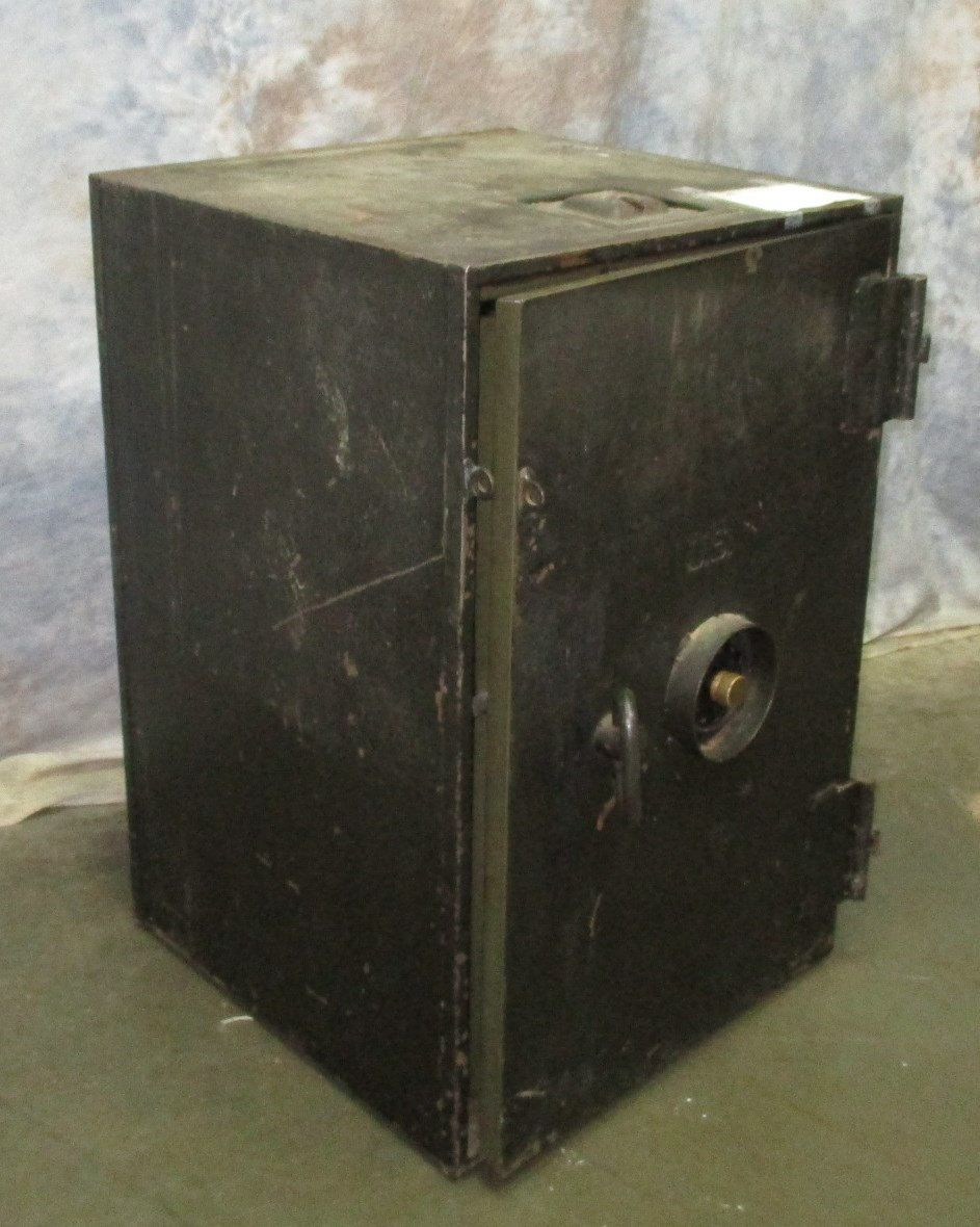 Hhm Herring Hall Marvin Combination Lock Safe Vintage Cast Iron intended for measurements 943 X 1180