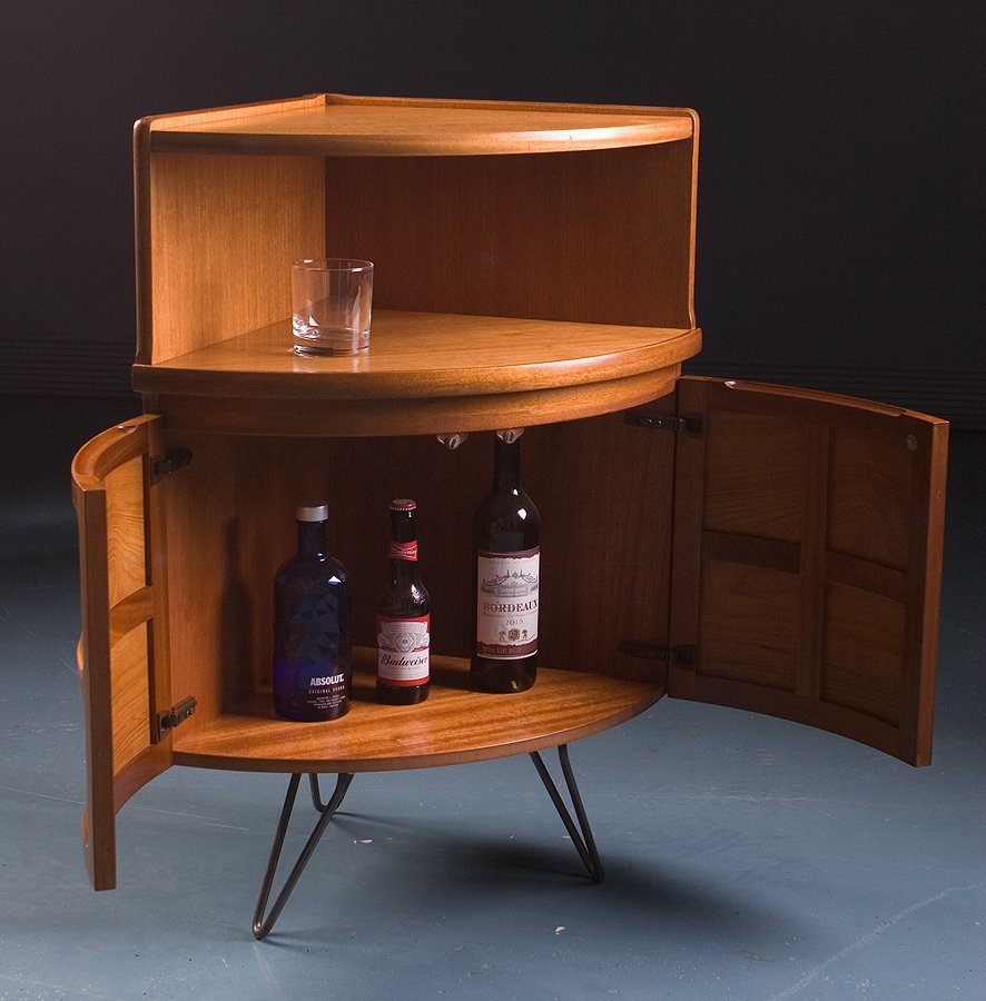 Vintage Corner Bar Cabinet throughout size 886 X 900