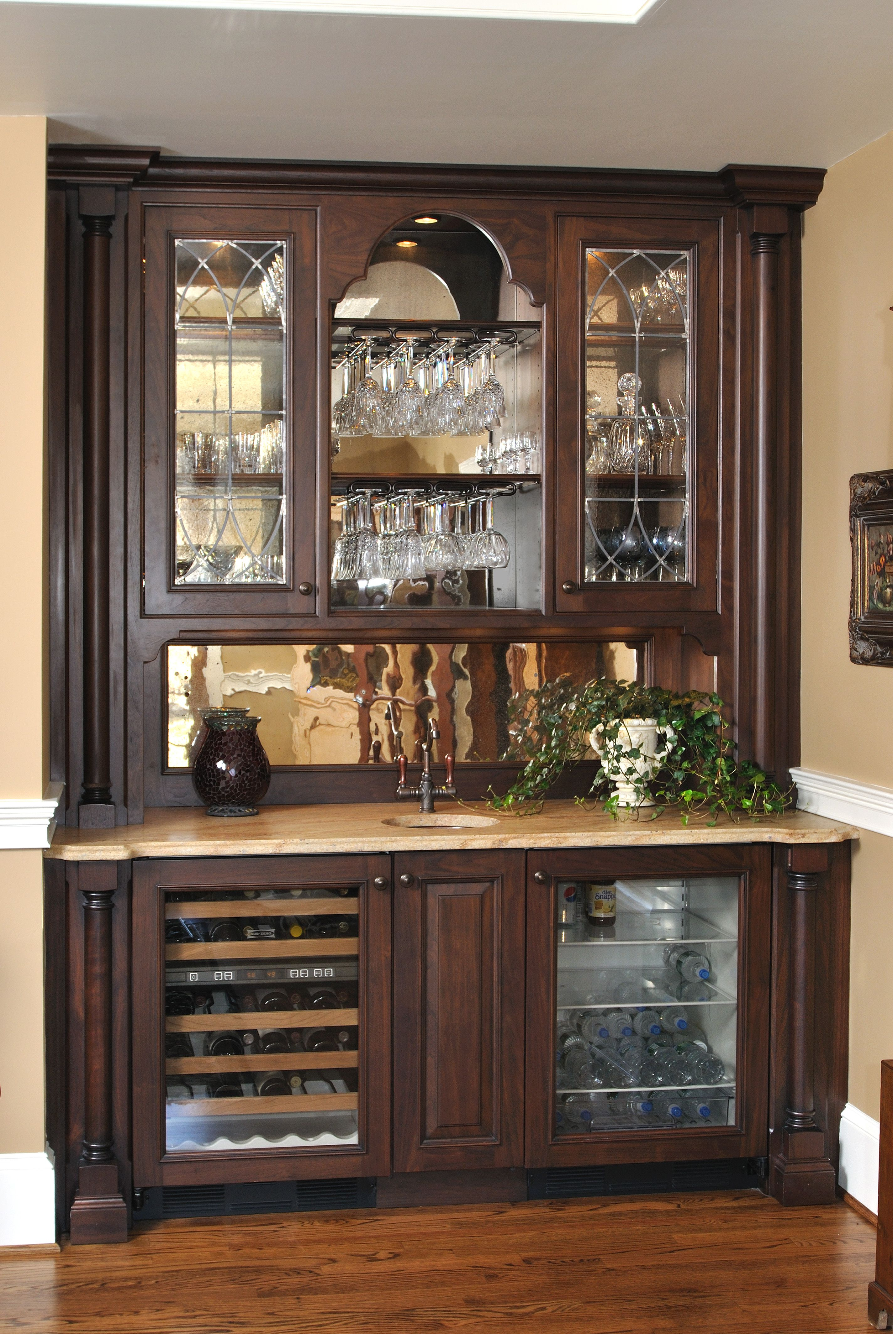 Wet Bar Traditional Kitchen In 2019 Pantry Storage regarding size 2848 X 4256