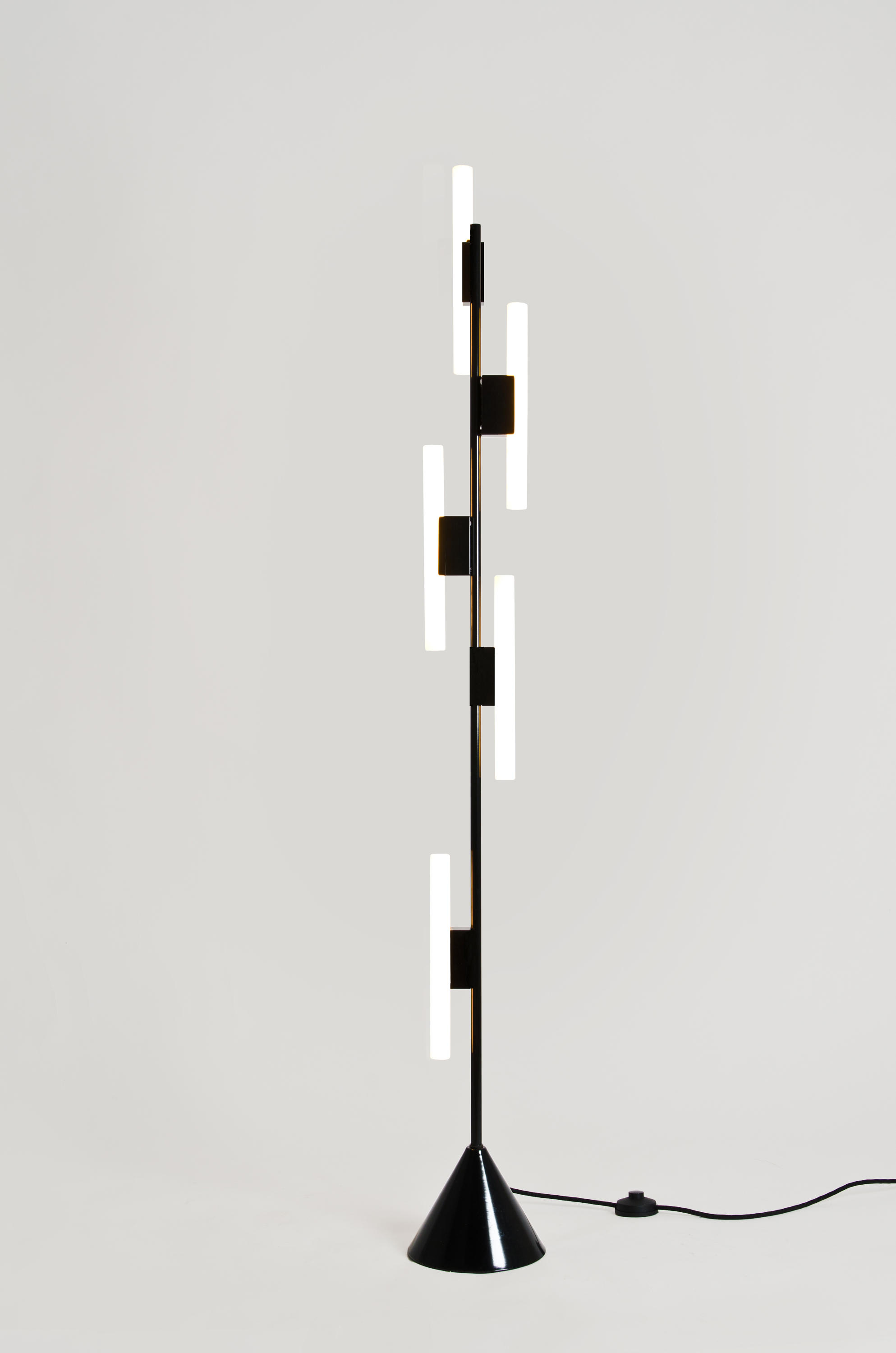 5 Tubes Floor Lamp Designermbel Architonic regarding sizing 1987 X 3000