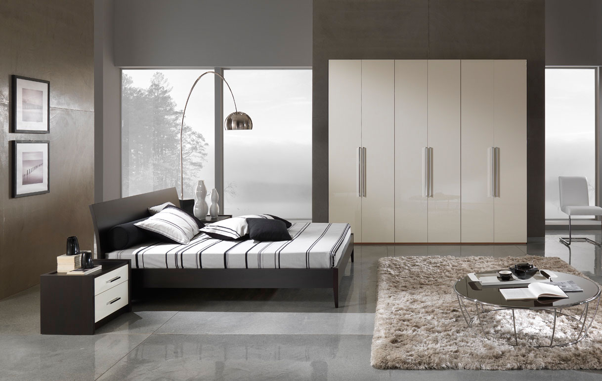 A Guide To Select The Perfect Floor Lamp For Your Bedroom in sizing 1218 X 772