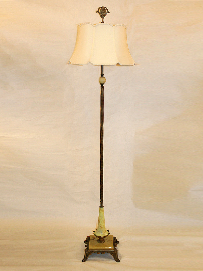 Akro Agate Slag Glass Deco Floor Lamp C 1930 in size 800 X 1067