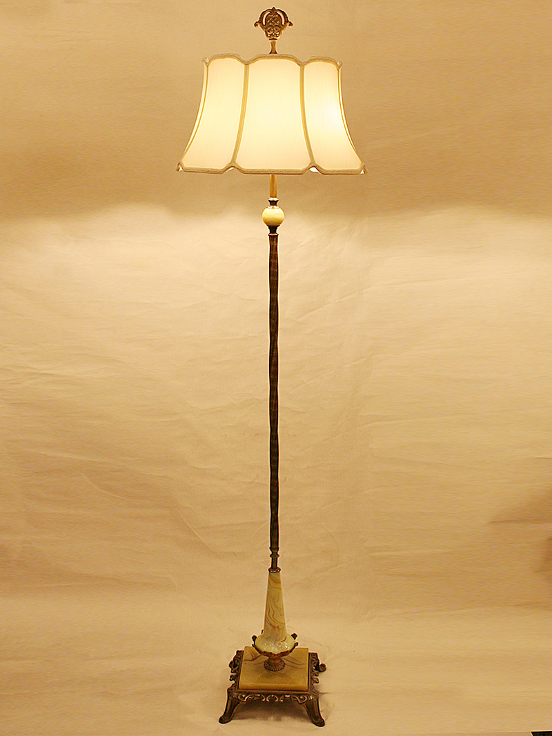 Akro Agate Slag Glass Deco Floor Lamp C 1930 with regard to sizing 800 X 1067
