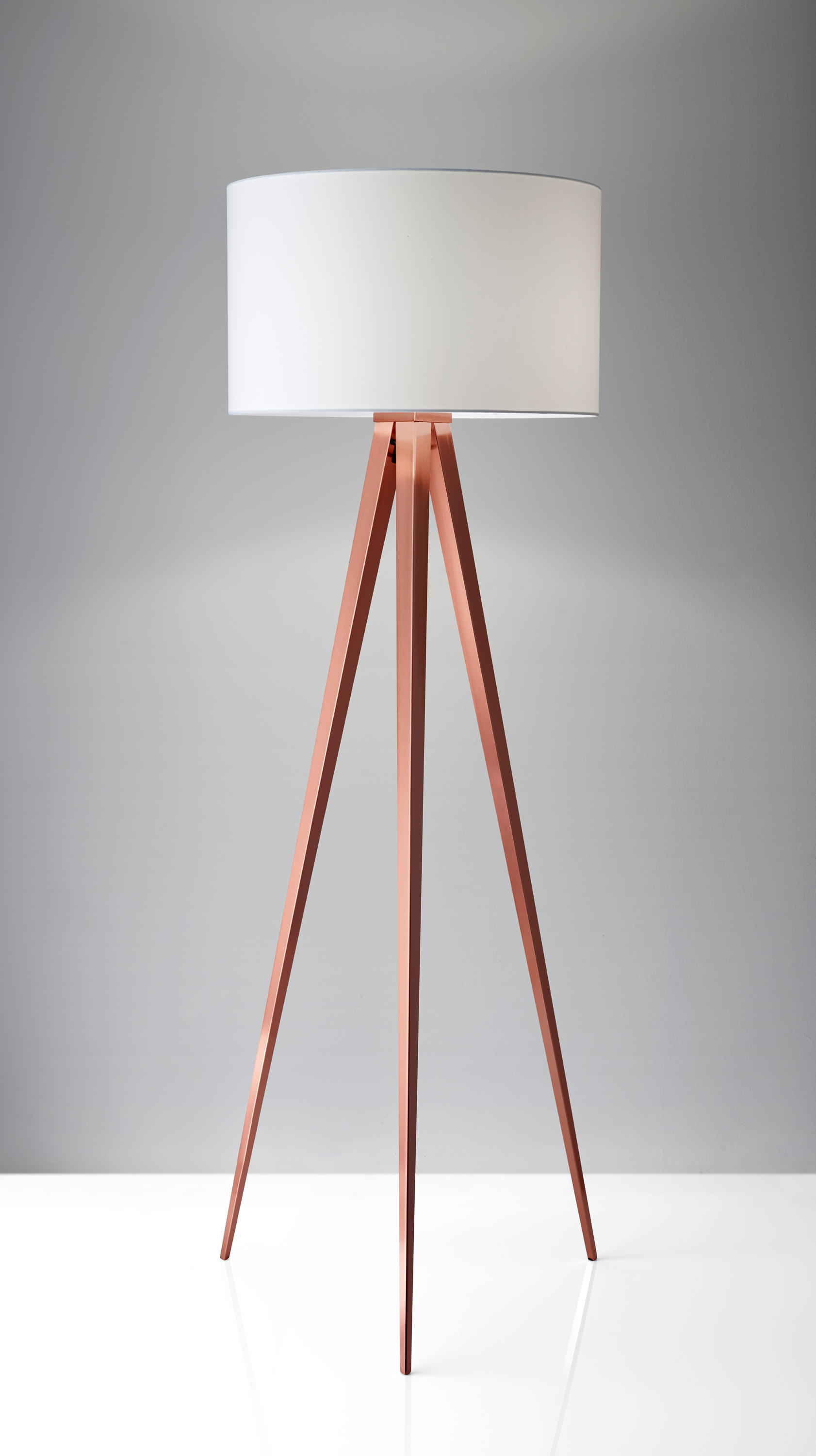 Director Floor Lamp Designermbel Architonic pertaining to dimensions 1682 X 3000