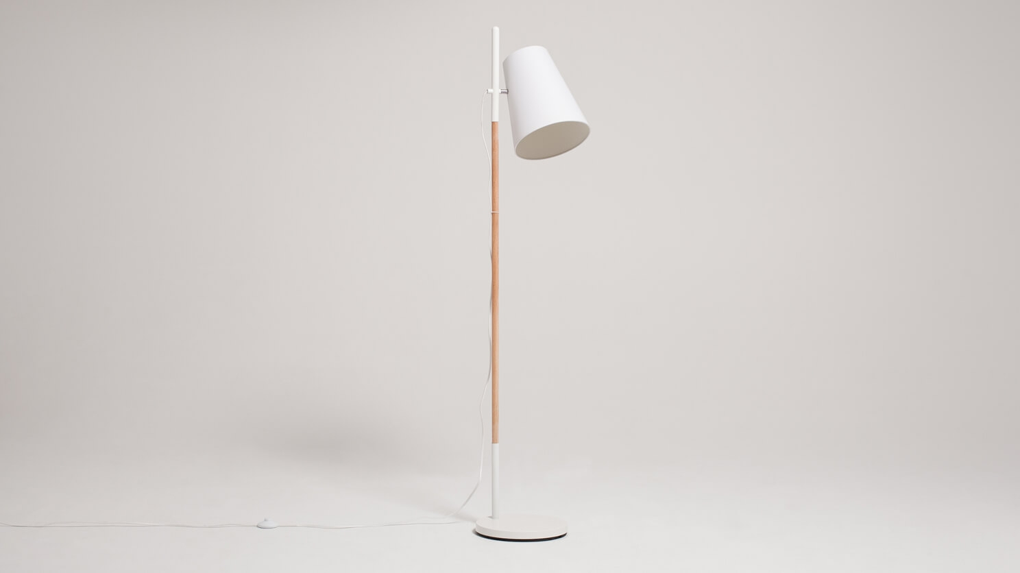 Elly Floor Lamp Eq3 with proportions 1488 X 836