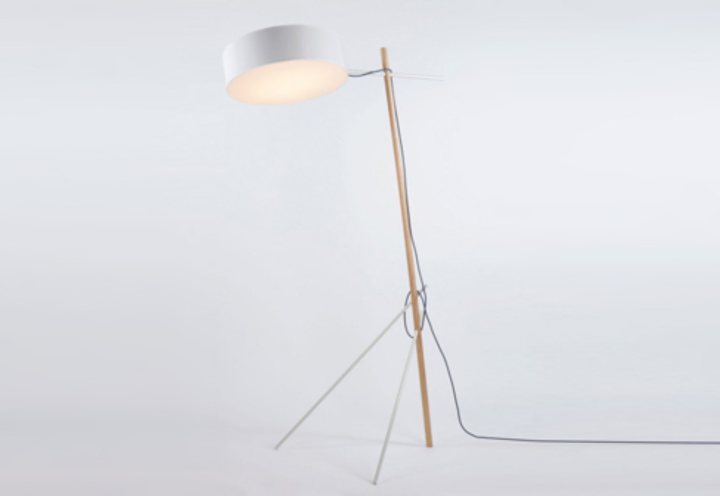 Excel Floor Lamp Von Roll Hill Stylepark for measurements 1410 X 971