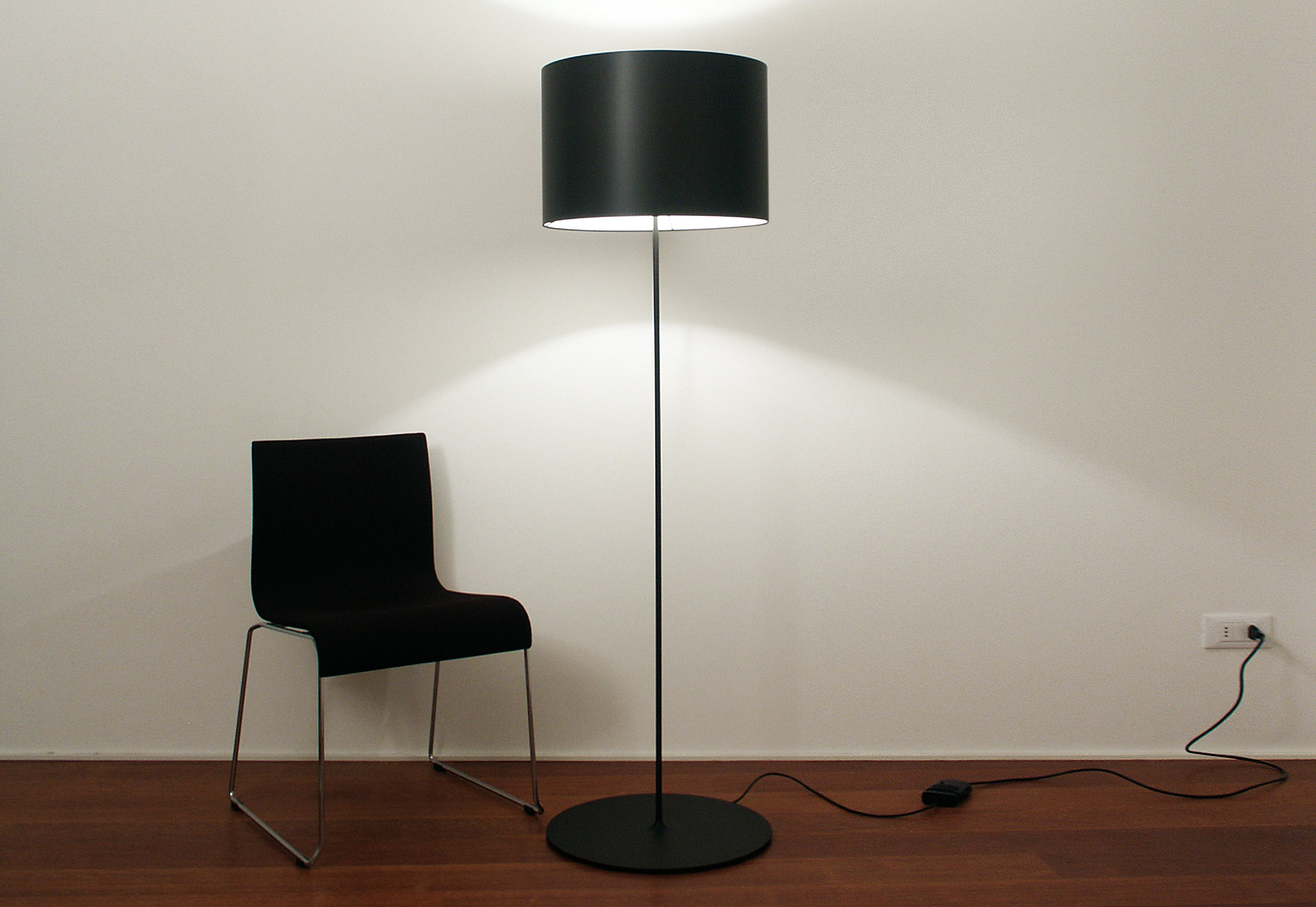 Half Moon Floor Lamp Karboxx Stylepark regarding dimensions 2200 X 1515