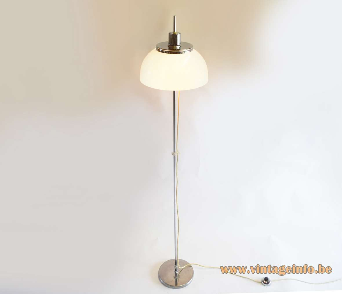 Harvey Guzzini Faro Floor Lamp Vintage Info All About within size 1180 X 1014