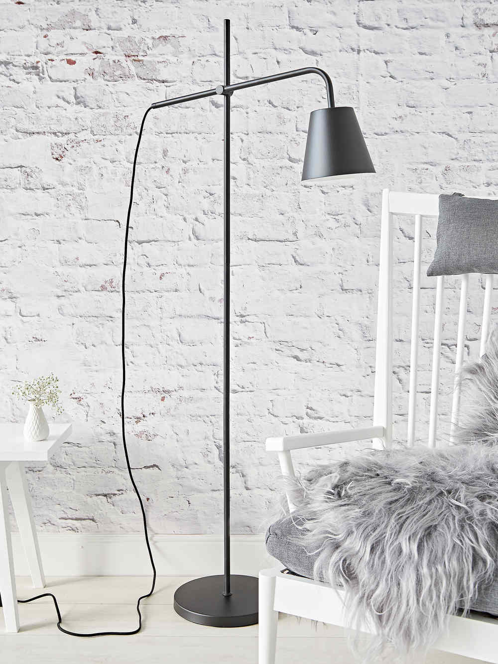 Industrial Black Floor Lamp with measurements 1000 X 1333