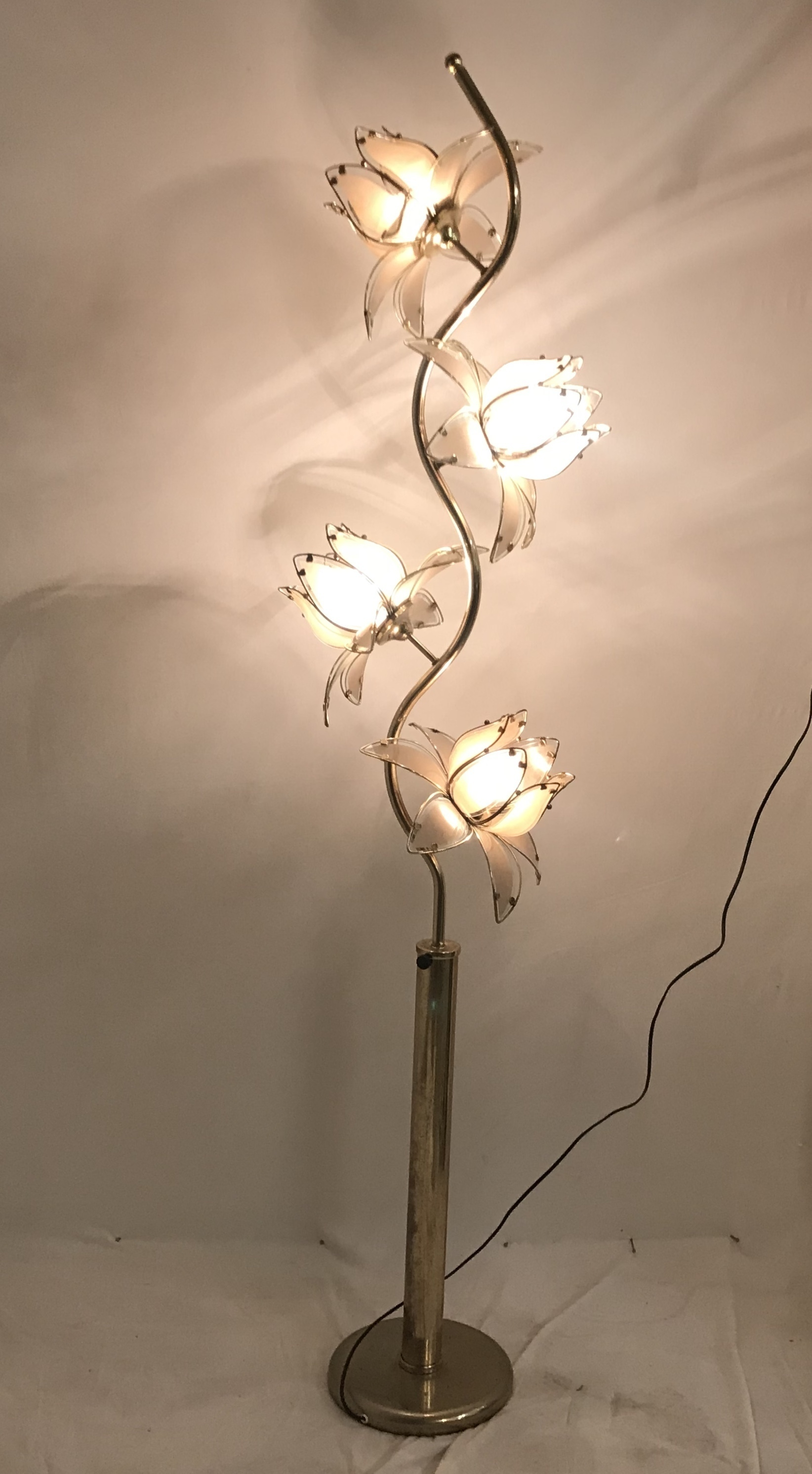 Midcentury Italian Flower Floor Lamp pertaining to measurements 1644 X 2982