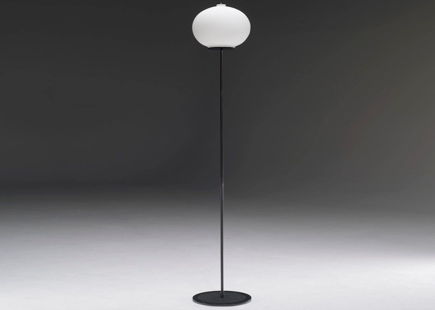 Natuzzi Zen Floor Lamp Midfurn Furniture Superstore throughout measurements 1400 X 1000
