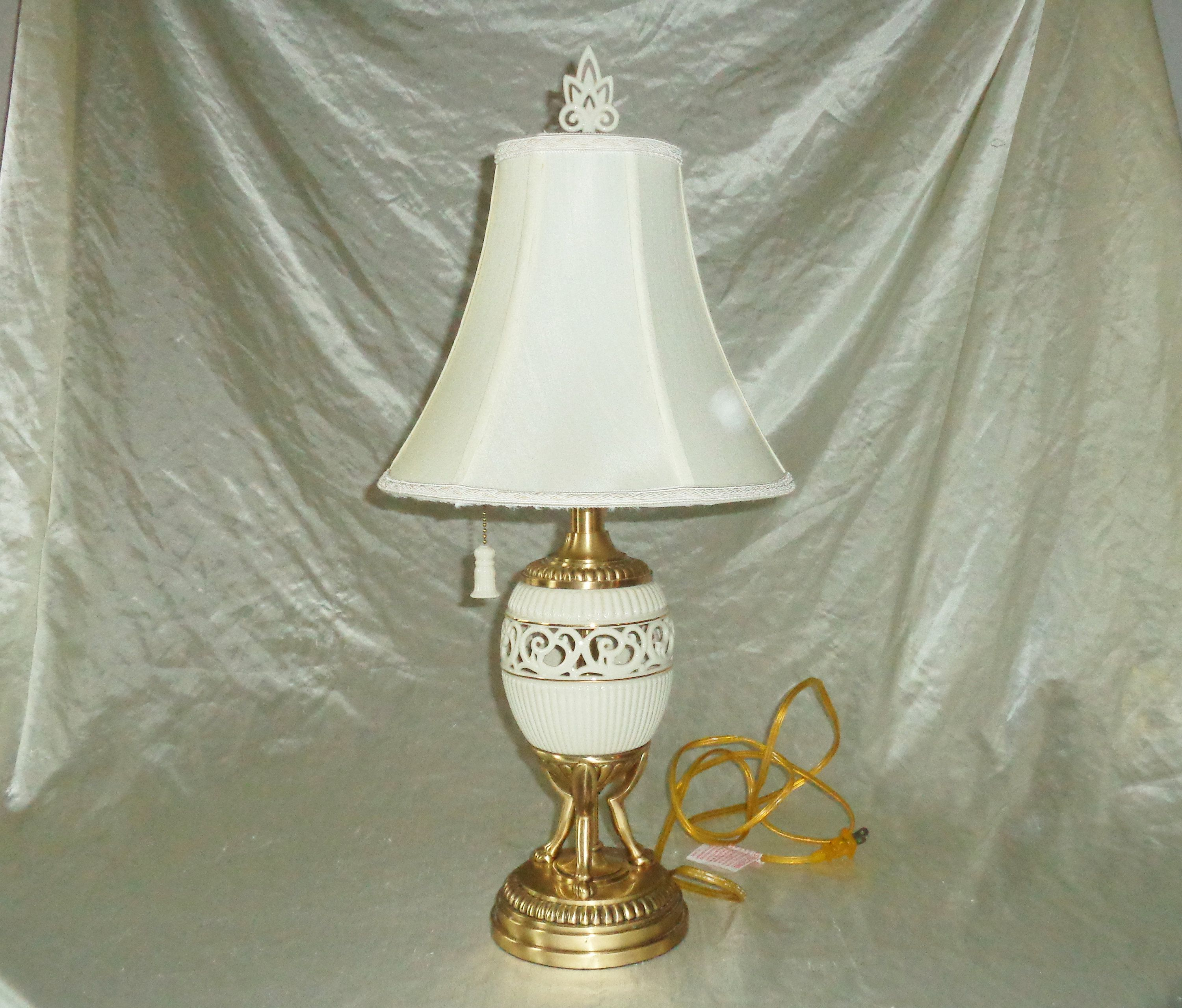 Rare Lenox Brass Porcelain Quoizel Lighting 25 Inch Tall in dimensions 3000 X 2558