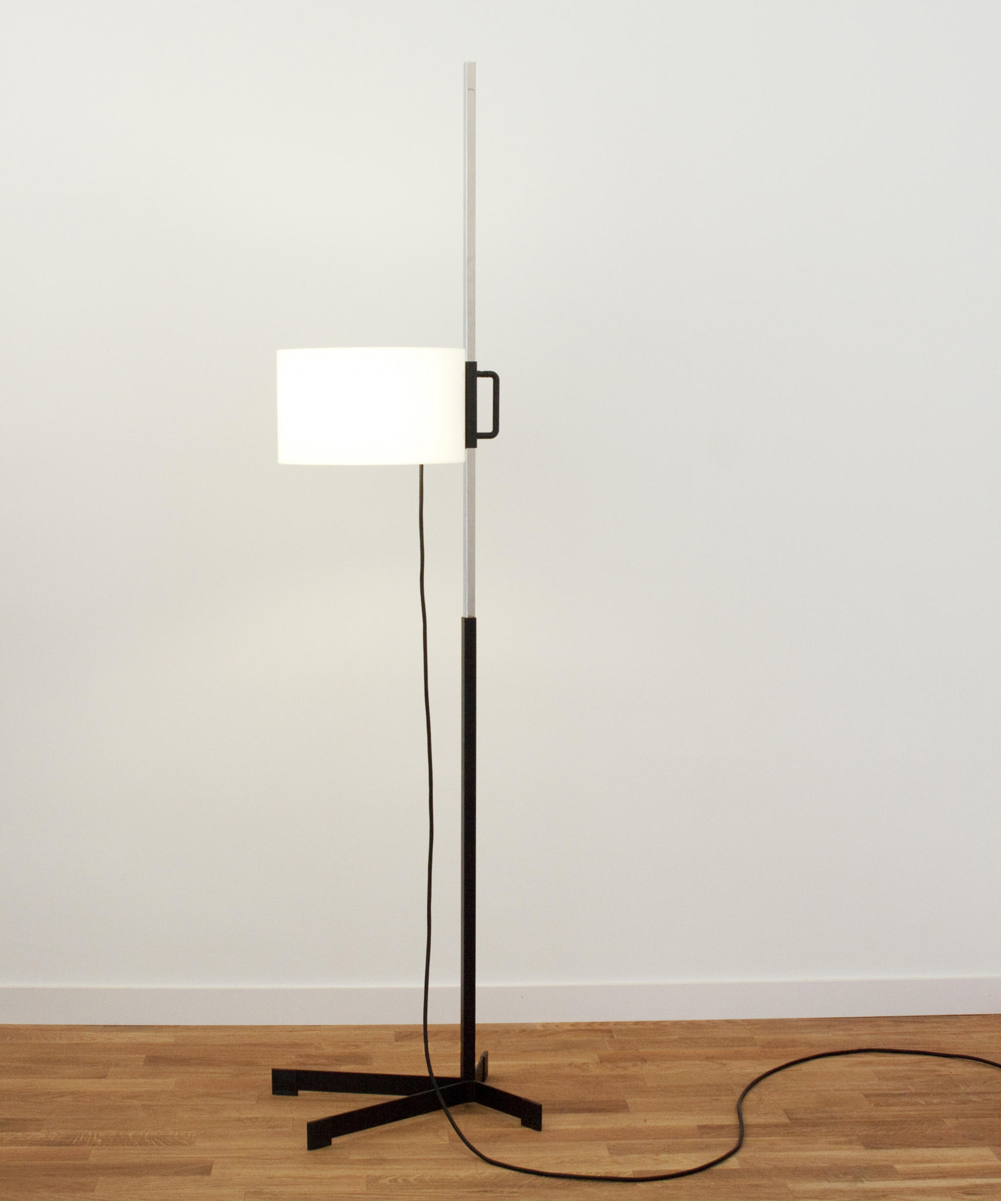 Tmc Floor Lamp Designermbel Architonic within dimensions 2048 X 2457