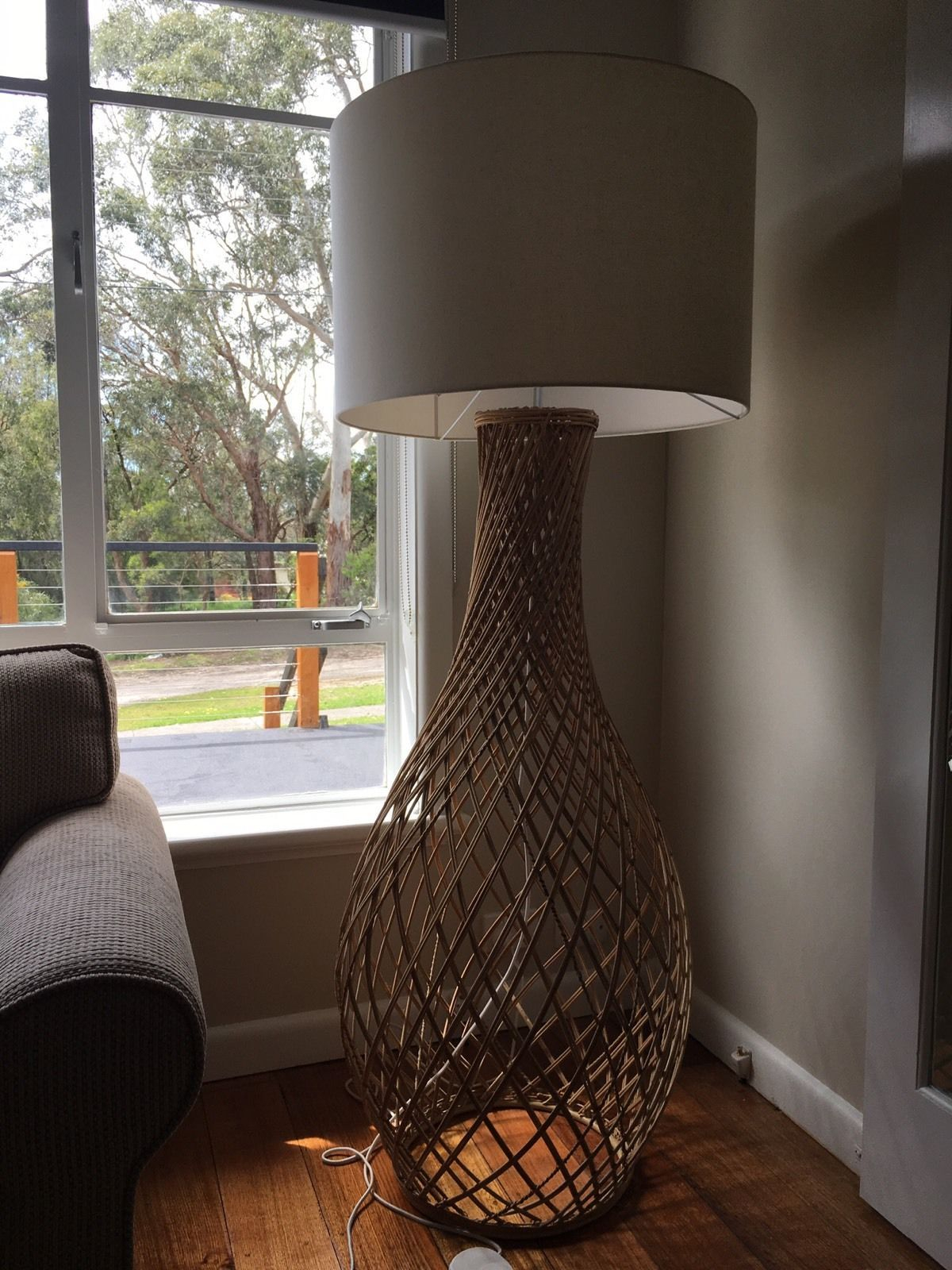 Twine Wicker Floor Lamp Beige Fleck Lampshade Excellent with size 1200 X 1600