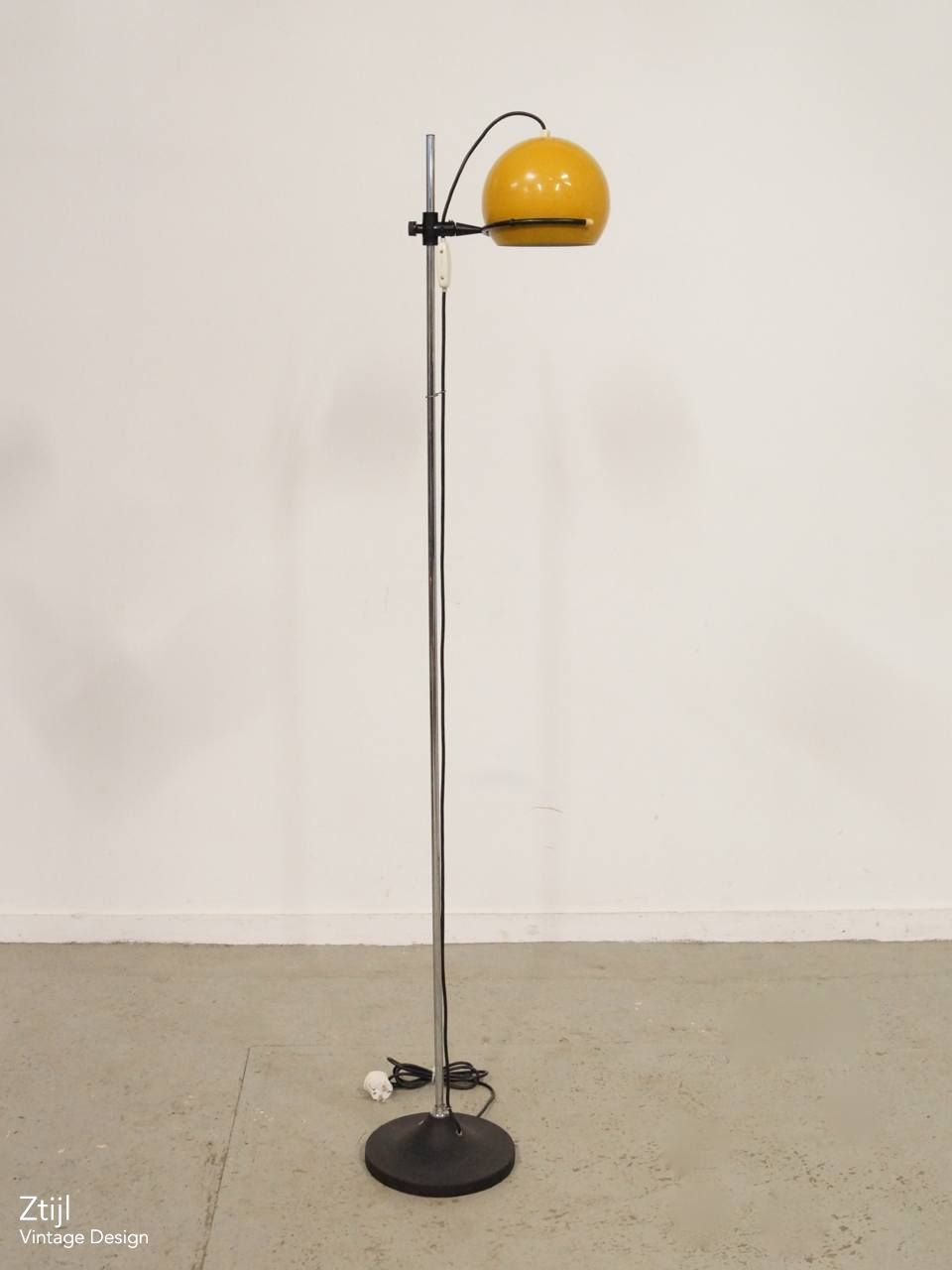 Vintage Vintage Floor Lamp 70s inside proportions 960 X 1280