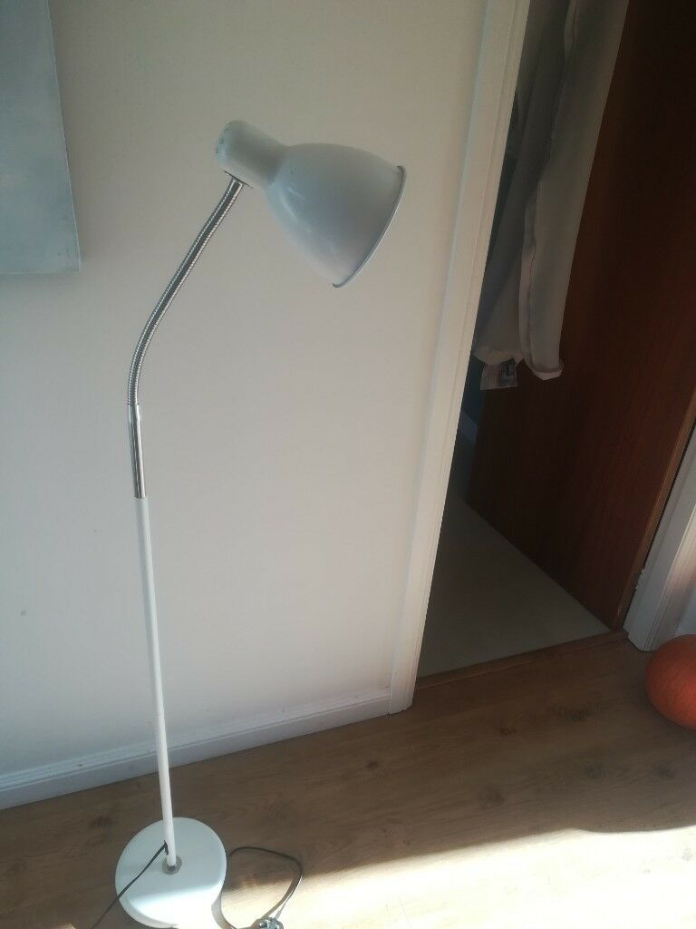 White Standing Floor Lamp In St Andrews Fife Gumtree for sizing 768 X 1024