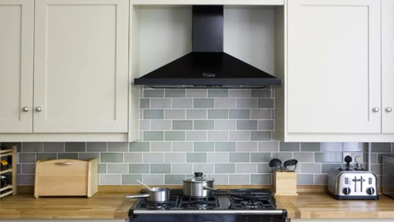 12 Best Cooker Hoods Kitchen Extractor Fans 2020 Cbe Reviews inside proportions 1280 X 720