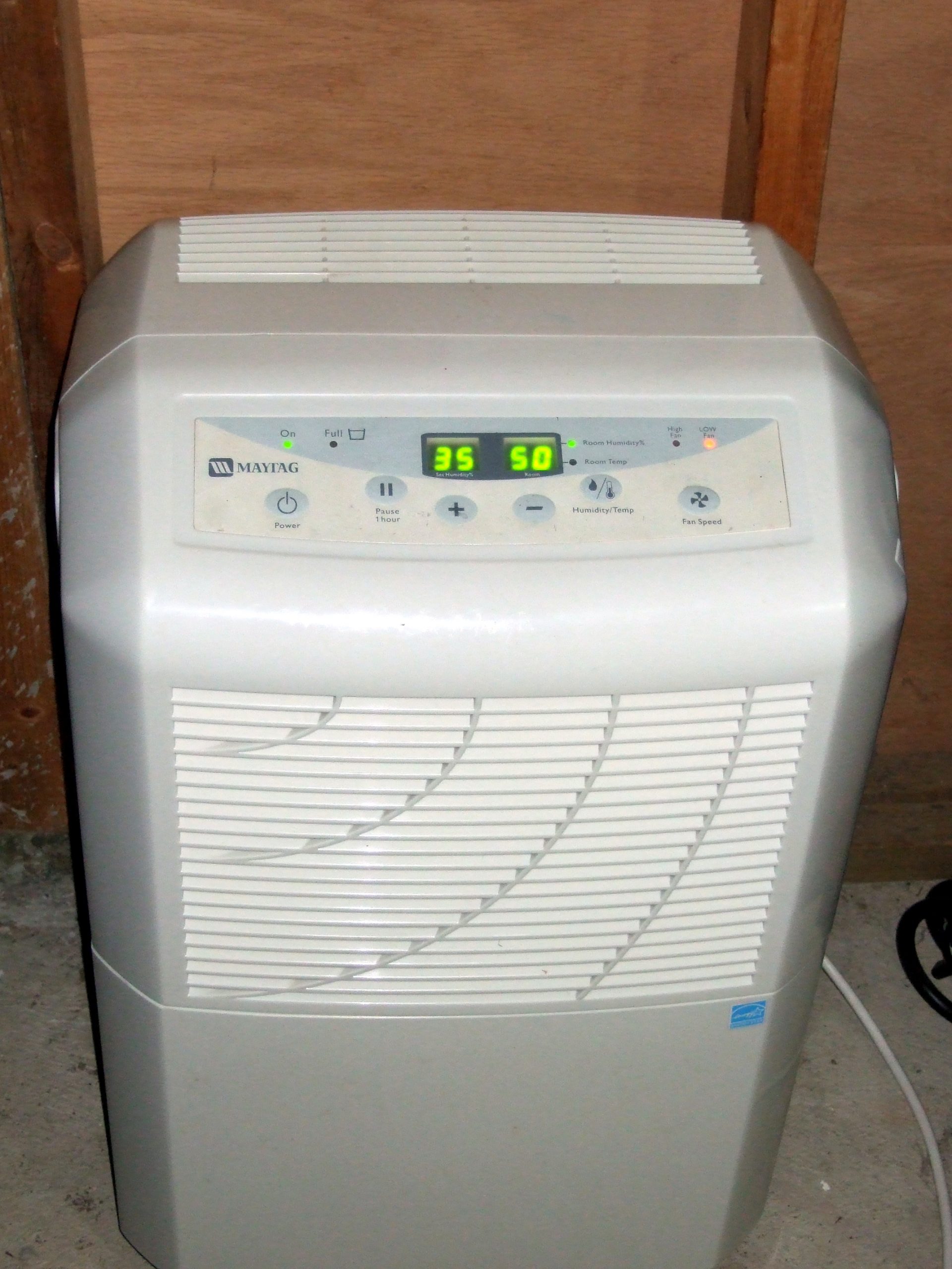 Dehumidifier Wikipedia for dimensions 2136 X 2848