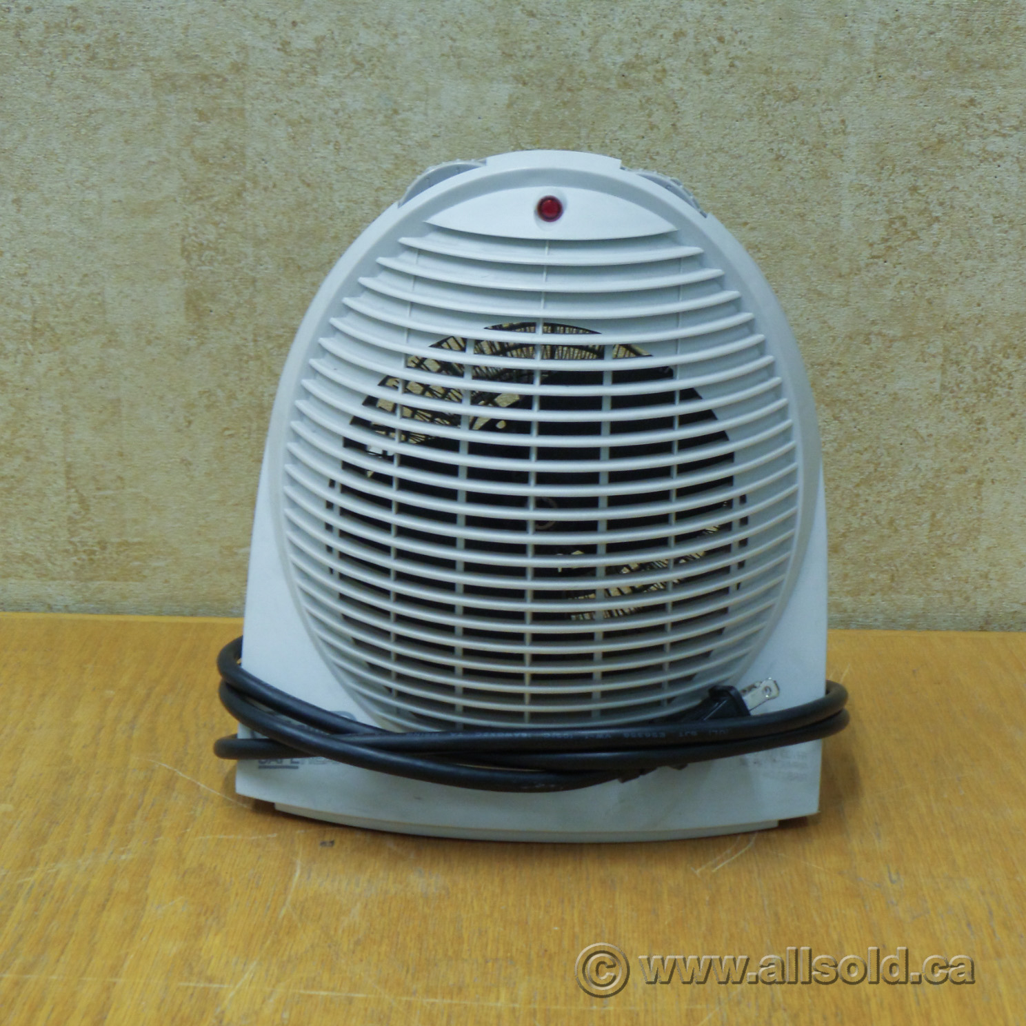 Delonghi Dfh132 Safeheat White Space Heater Allsoldca intended for proportions 1488 X 1488