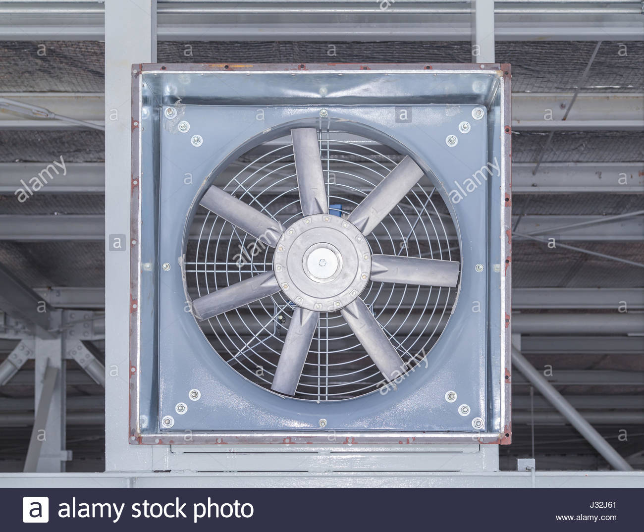 Fan Sur Structure En Acier Pour Systme De Ventilation Et pertaining to dimensions 1300 X 1074