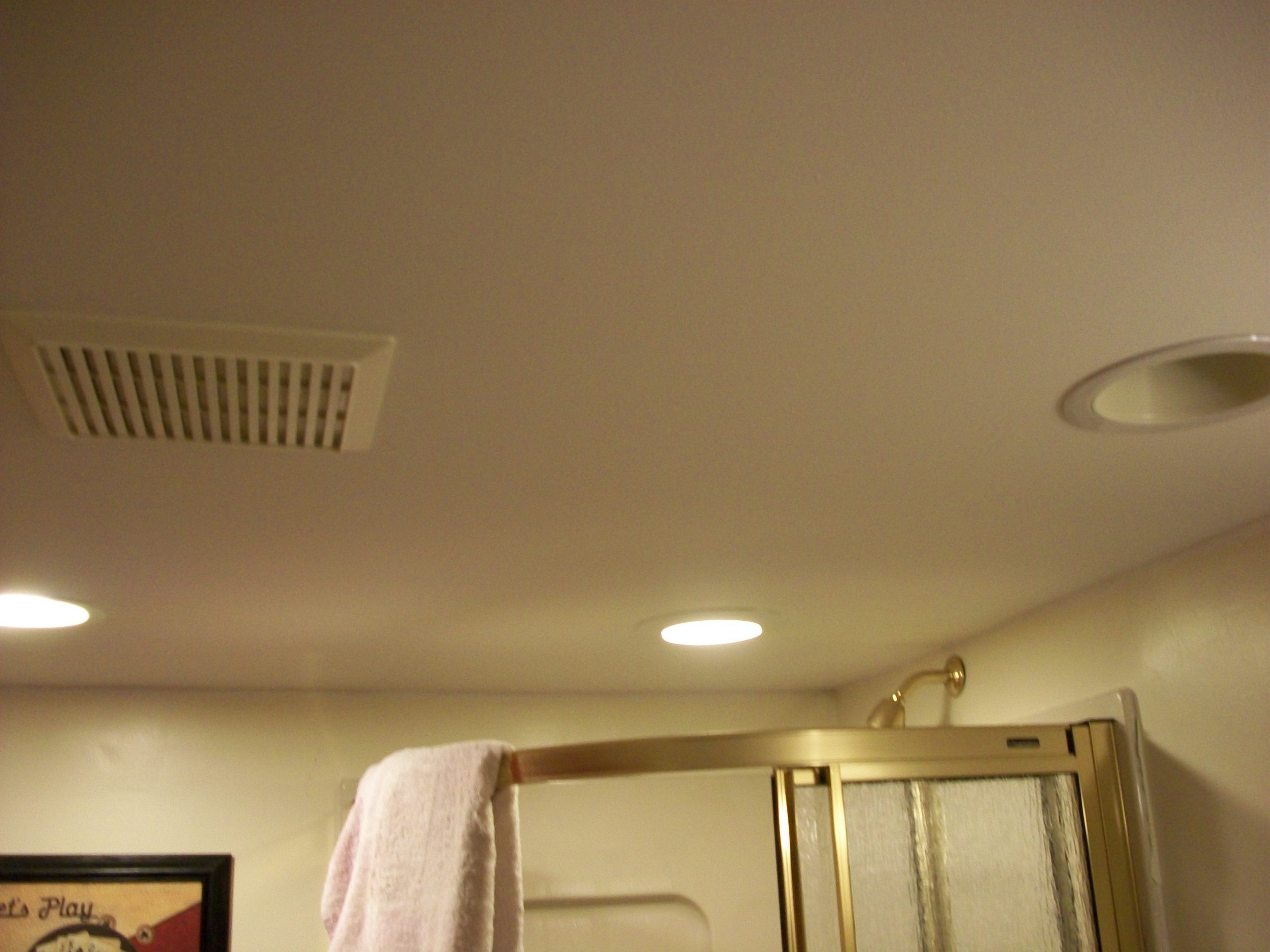 Filebathroom Ceiling With Vent Wikimedia Commons regarding proportions 3472 X 2604