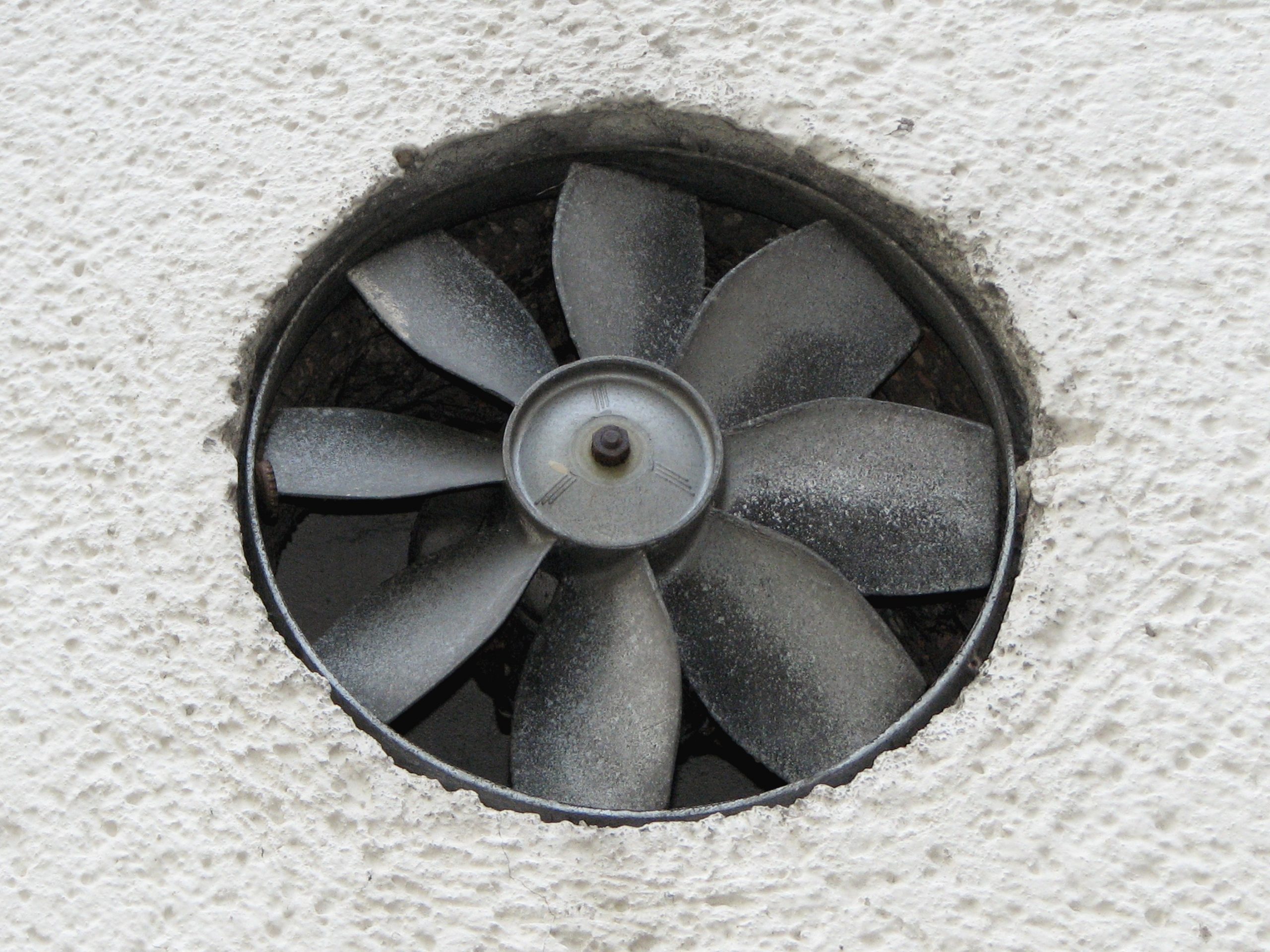 Fileexhaust Fan On Side Wall Wikimedia Commons with sizing 2816 X 2112