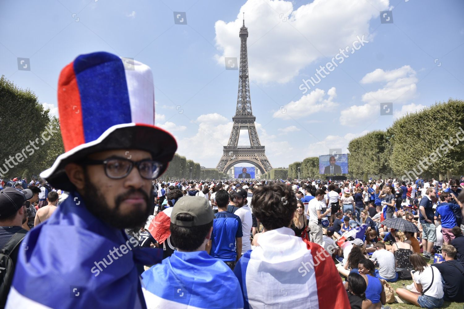 French Supporters Gather Eiffel Tower Fan Zone Editorial in measurements 1500 X 1000