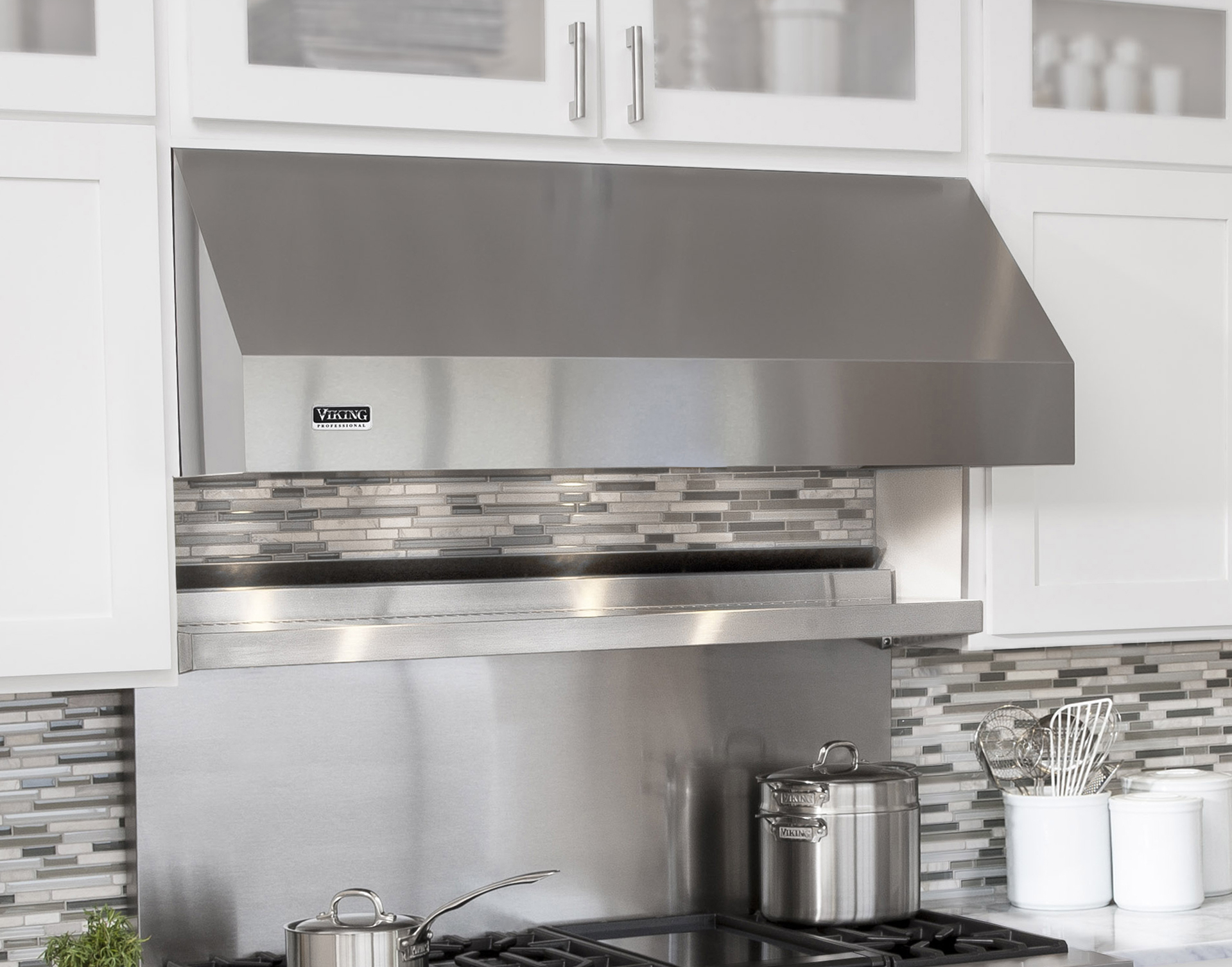 New Viking Kitchen Ventilation Hoods Deliver Professional for sizing 1919 X 1506