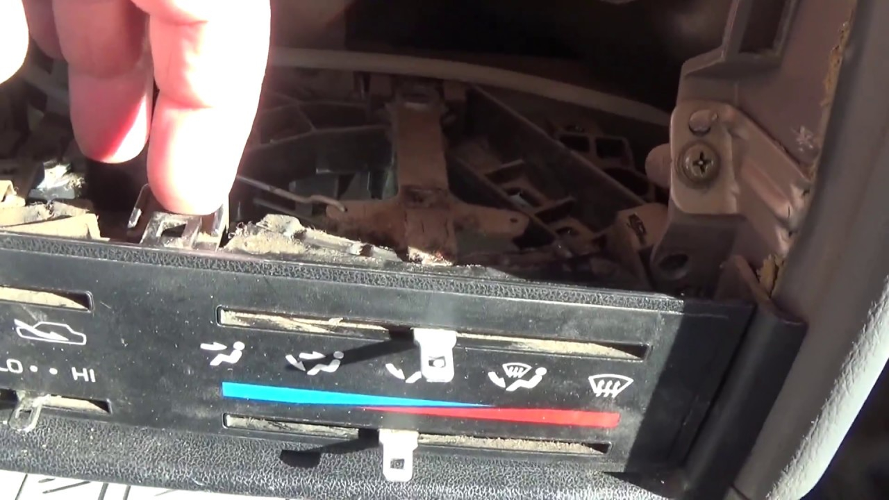 Replacing 85 95 Toyota Pickup Climate Control Bulb for size 1280 X 720