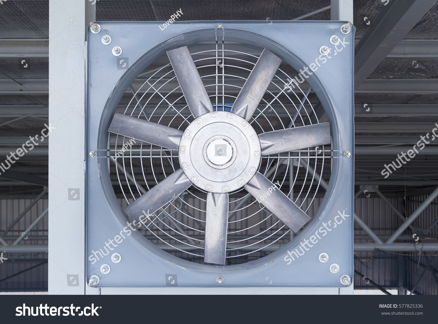 Ventilateur Dacier Sur Structure En Acier Photo De Stock regarding sizing 1500 X 1110